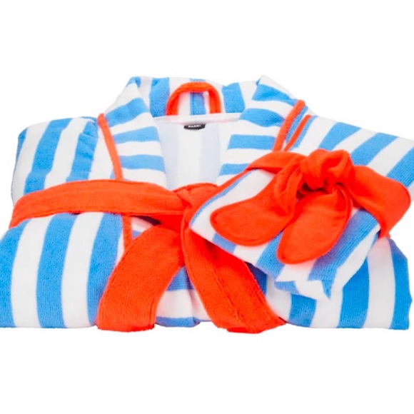 BARK N’ BATH ROBE BUNDLE 🐕 - Picture 4 of 4